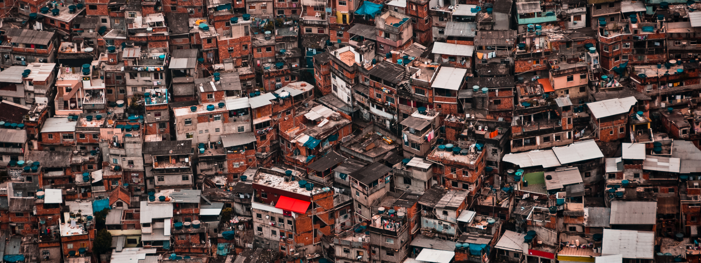 Smart lockers for favelas